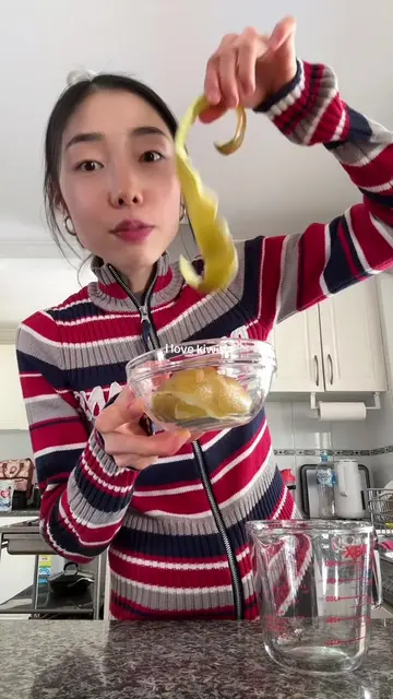 I will never not eat kiwi skin 🥝 #kiwi #kiwiskin #kimchi #nowaste 