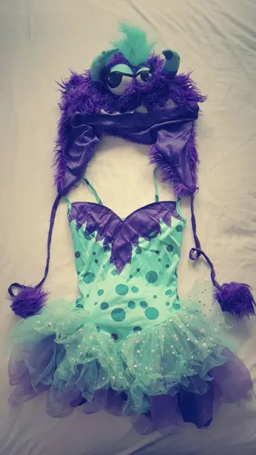 it’s an addiction xx #halloween #vintage #halloweencostume 