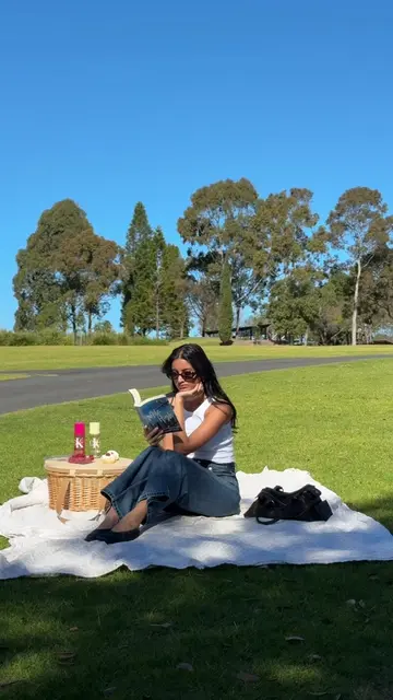 A slow afternoon with @Calvin Klein fragrance mists @MYER #CKMists AD