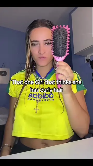 that one girl who thinks she has curly hair 😭 #relatable #curlyhair #girlthings