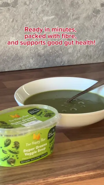 SOUP SEASON IS HERE 💚 This Super Greens Veggie Soup is what we’ll be making on 