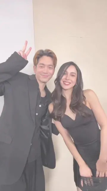 Joshua Garcia and Julia Barretto are back with the photobooth filter and they're