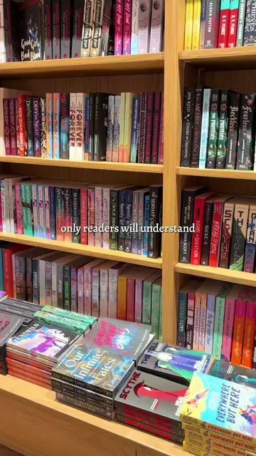 Owala you owe me $21.75🤡 #bookshopping #bookish #fantasy #reading #bookstore 