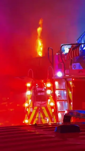 This seriously felt like a scene straight out of a movie! 🔥🚒 We were on scene 