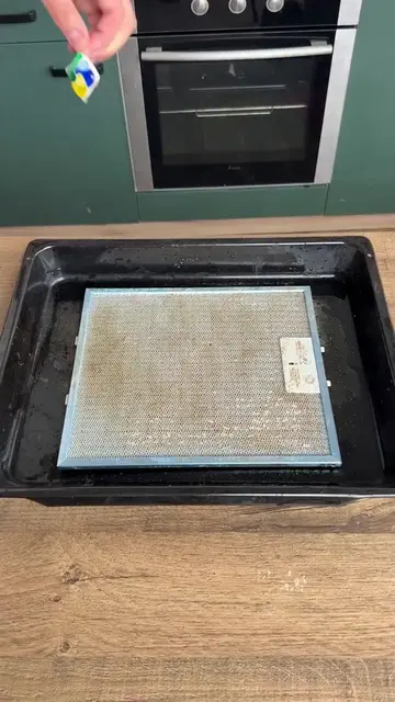 Range hood grease filter cleaning hack #goviralvideo #fyp #viral_video 