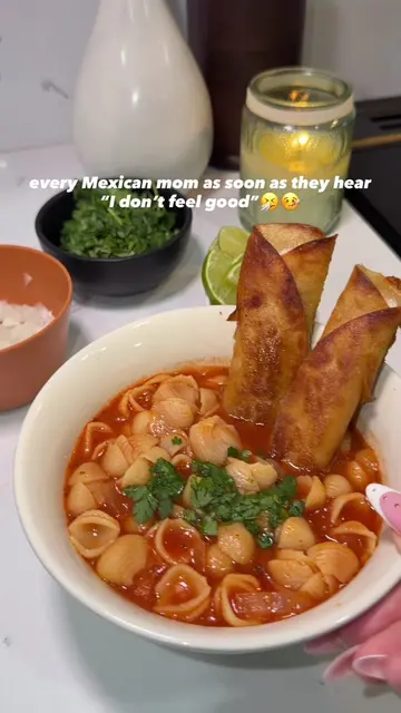 Sopa de Conchas 🇲🇽🍅🥣 Proof that good food doesn’t have to be complicated OR 
