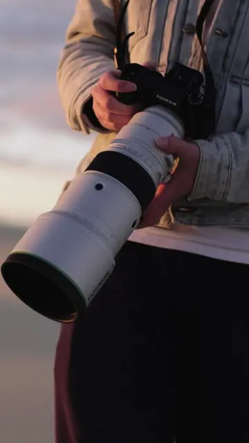 Introducing the FUJINON XF400mmF4.5 R LM OIS WR. Designed for bird, wildlife, av