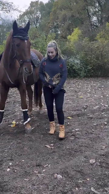 🐴💃❤️🥰🫶🏼 author unknown