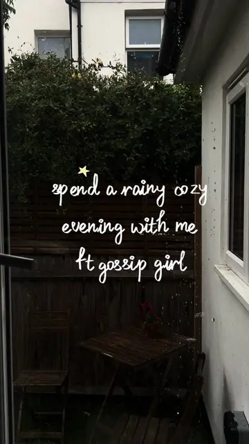 starting my yearly fall rewatch of gossip girl 💋🫶🏼💌🎃😶‍🌫️  #cozytok #cozya