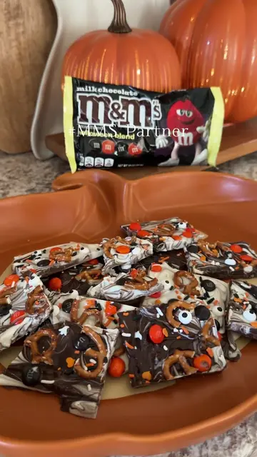 #mms_partner DIY M&M’S Halloween bark. @M&M'S US  The perfect treat for Hallowee