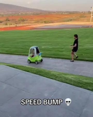 Wait for it 💀 (🎥:@Rogelio Ascencio) #fail #car #prank 