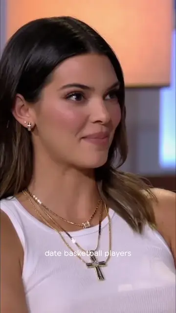 Kendall has a reason for keeping her relationships under wraps. 🤫 Keeping Up Wi