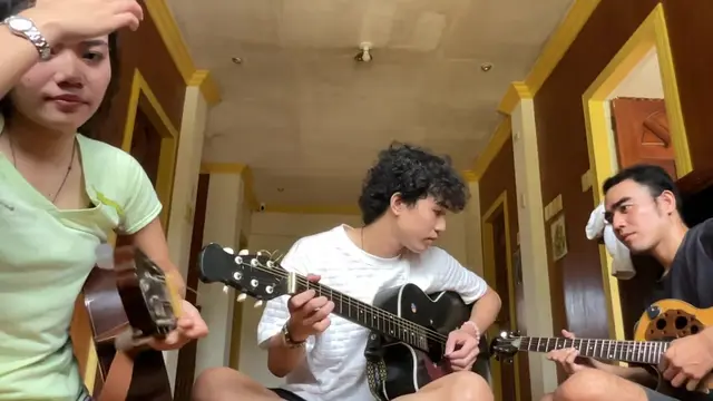 A messy cover with my siblings HAHHA@melody_senyor @eons  