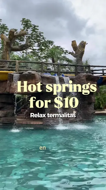 Hot springs in La Fortuna for just ₡5,000 / $10 USD? 🌋✨ Save this budget-friend