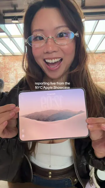 playing with the iphone DUO @apple #helloapple #iphoneduo #applelaunch #Tech 
