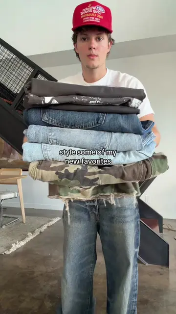 My new favorite graphic tees and even better denim @American Eagle #AEPartner