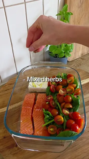 Quick & easy, high protein dinner!  570 Calories and 38g Protein per serving. I'