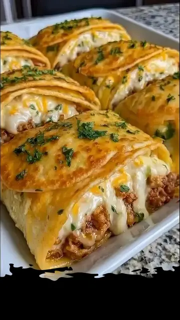 Cheeseburger Pocket 🍔🥐 Basically everything you love about a cheeseburger wrap