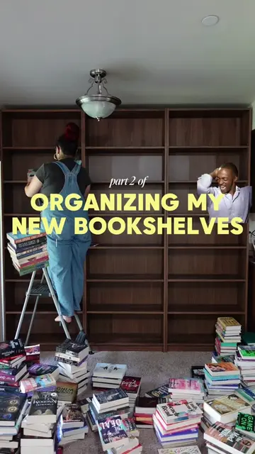 THE BOOKS ARE ON THE SHELF!!! I repeat… BOOKS ON DA SHELF 😍📖 #BookTok #movingv