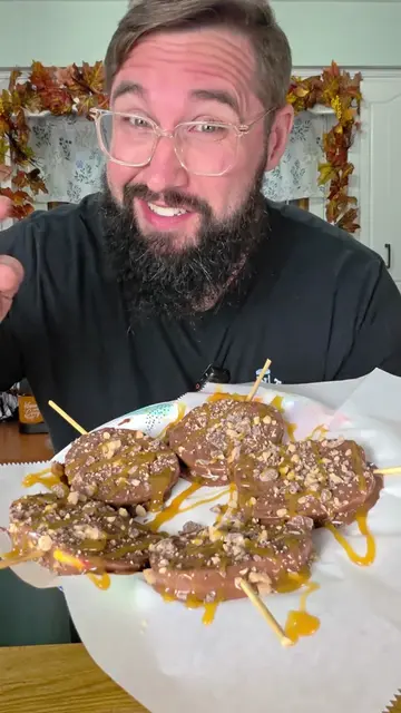 After Dinner Snacks Chocolate Cover Apples Thanks @Crowded Kitchen for the inspi