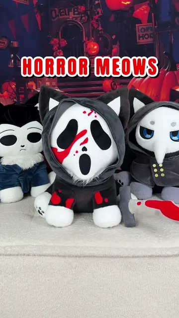 DON'T LET HORROR FANS SEE THIS! #ghostface #michaelmyers #scp049 #plushies 