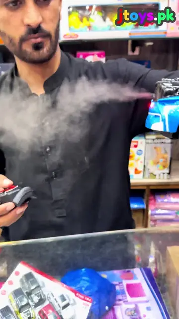 🚗💨 Remote Control Car with Smoke Effect & Rechargeable Battery – The Ultimate 