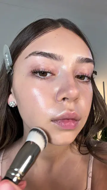 #naturalmakeup #skincare #skintint #makeuptutorial #fullglam 