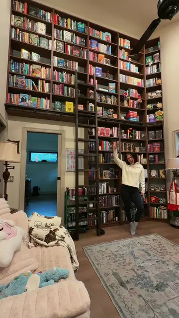 THIS SONG IS STUCK IN MY HEAD #bookshelf #bookish #library #dreamhome #girlhood 