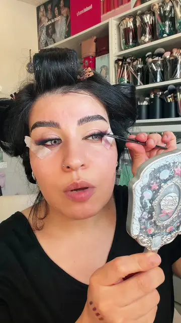 how to apply lashes step by step? 🥰 #lash #lashes #howto #makeuptutorial #stepb