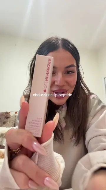 she is the definition of a fall lip peptide #olehenriksen @Olehenriksen 