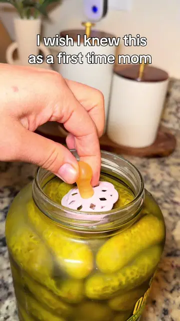 Genius pacifier weaning hack ✨ #pacifierweaning #momhacks #momtips 