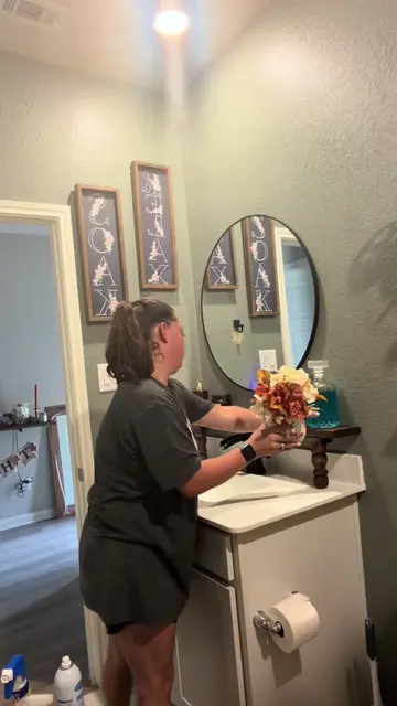 Made it for less than $15 #bluecollarwife #homedecor #bathroommakeover #diyshelf