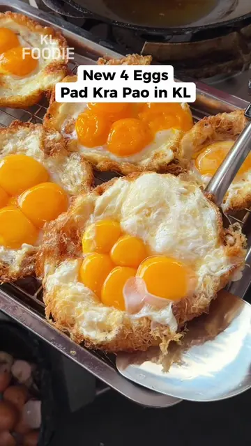 New 4 Eggs Pad Kra Pao in KL 📍 paopao.my @ Kuchai Lama ⏰11am-3pm / 5pm-9pm (Wed