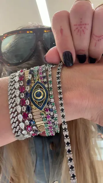 My favorite animal is me at a fine jewelry sale @Macy’s @Effy Jewelry #finejewel