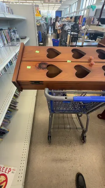 Ommgggggg #goodwill 