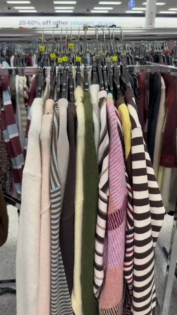 So cozy 🍂☕️🕯️ @Ross #ross #rosshaul #rossfinds #fall #outfit  