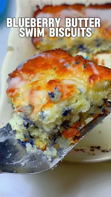 Blueberry swim biscuits using 3 ingredients! #blueberry #swimbiscuits #marthawhi