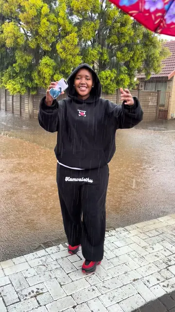 Izinto zabe lungu 📱
