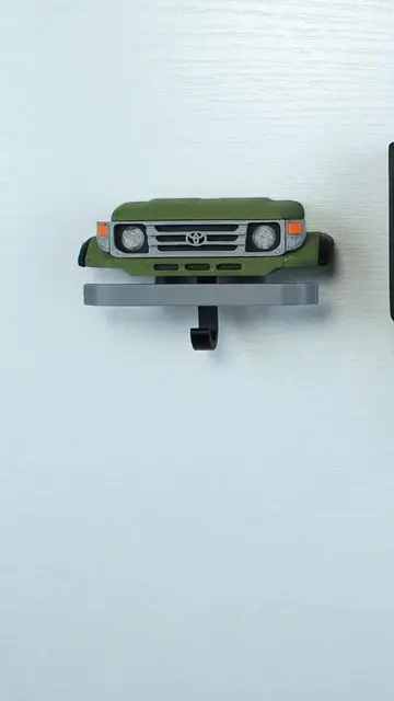 Toyota Land Cruiser J70 Key Holder & Keychain Bundle https://cults3d.com/:493909