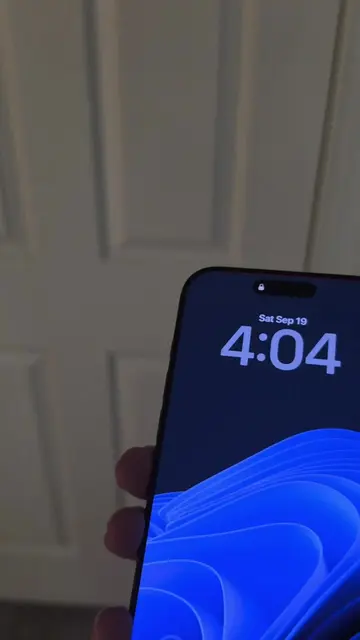 iPhone 18 Pro Max randomly stops responding to touch 😭 #iphone18pro #iphone #fo