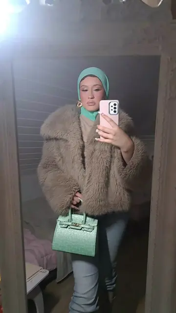 love my fur coat #creatorsearchinsights #hijabifashion #fallfashioninspo #furcoa