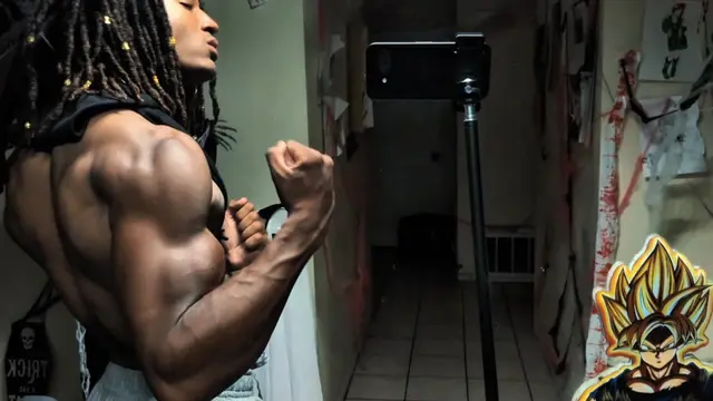 Action?! #GymTok #jojos #fitnessmodel #muscle #physique 