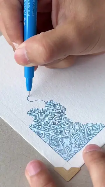 Don't be fooled by the simplicity! @danilorreyesart creates mesmerizing wave pat