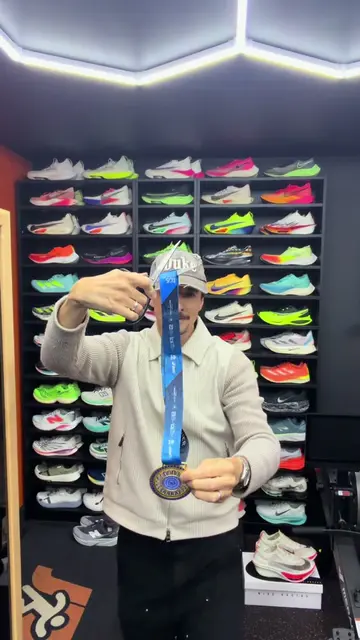 MEDAL MONDAY - after 3 weeks my Sydney Marathon medal finally gets its place on 