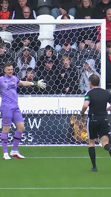 Have you ever seen a stoppage in a game for a loose thread? 🧵🪡 #BBCFootball