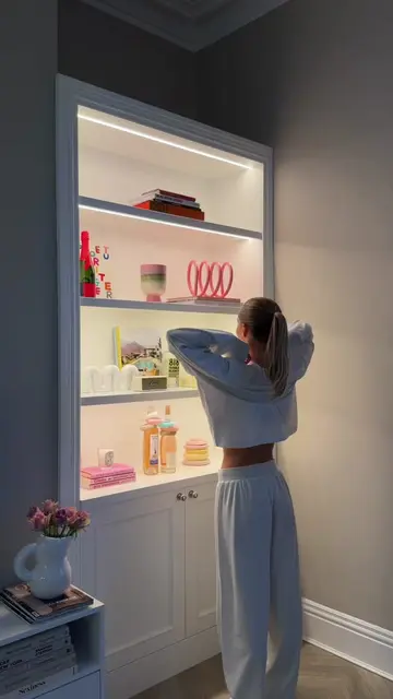 this is genuinely my therapy #shelfstyling 
