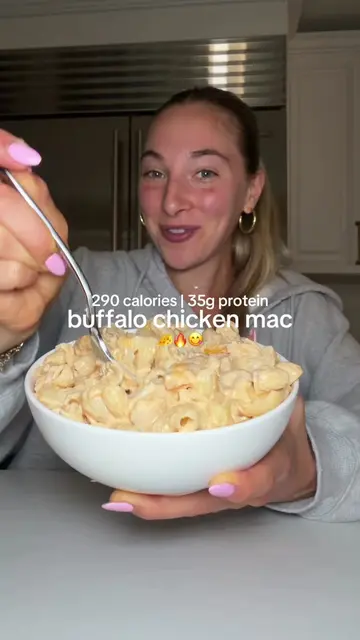 GIRL DINNAAA… this was insane🤩🤩🤩 #proteinpasta #macandcheese #buffalochicken 