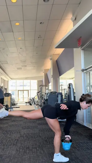 Some functionall single leg work  #fyp #personaltrainer #workoutforwomen #lowerb