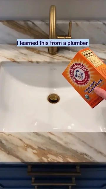 🤔 Be honest… Would you pour baking soda and vinegar down your sink drain? 🧼🫧 