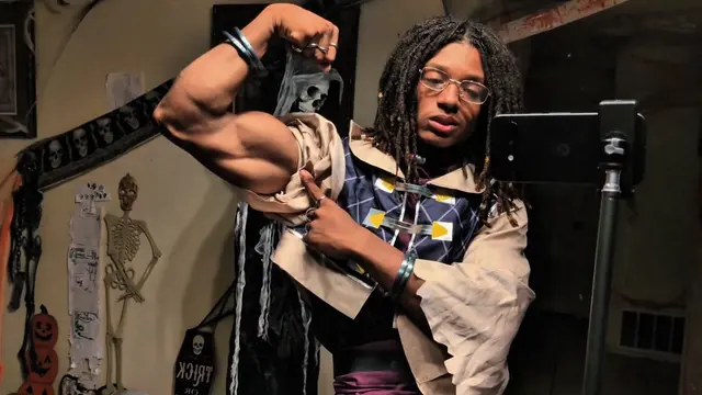 Glasses Tuff?! #GymTok #fitnessmodel #muscle #motivation 